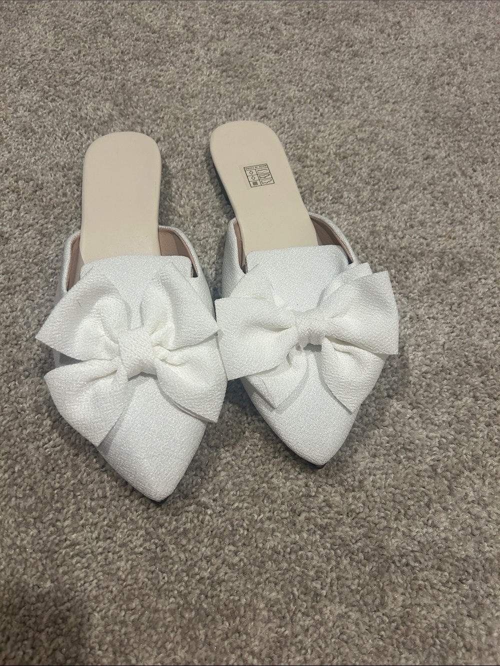 Women's White Bow-Accent Pointed Toe Slide Mules